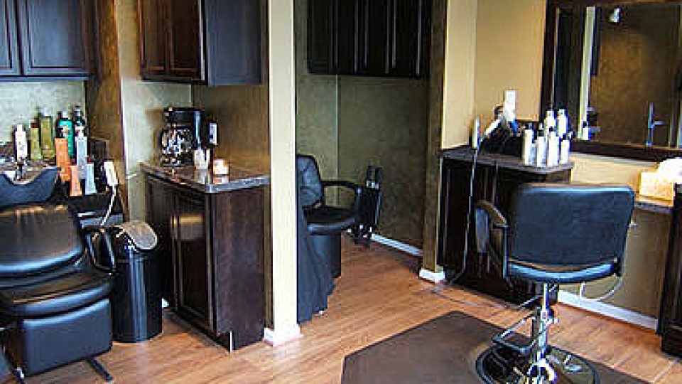 temporary_salon_suite_photo